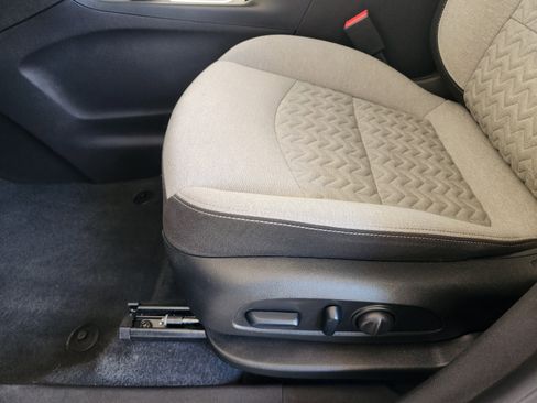 Certified 2024 Chevrolet Equinox LT image 25