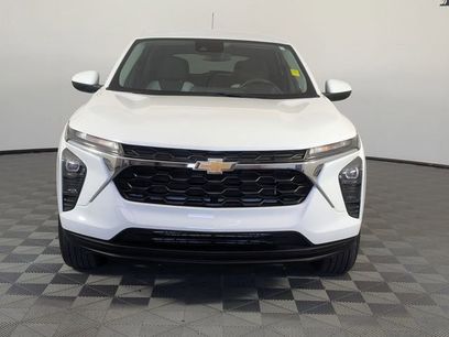 Used 2024 Chevrolet Trax LS w/ LS Convenience Package