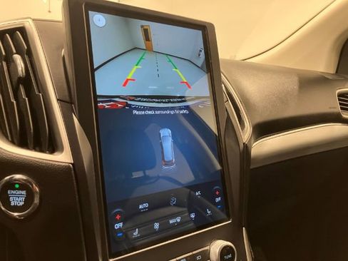 Used 2022 Ford Edge SEL image 26