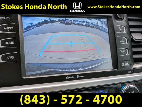 Used 2015 Toyota Highlander XLE FWD image 28
