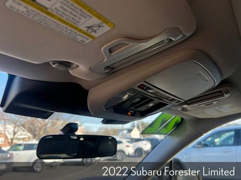 Used 2022 Subaru Forester Limited image 33