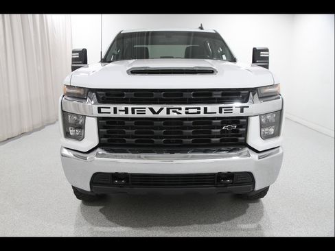 Used 2022 Chevrolet Silverado 3500 LT image 2