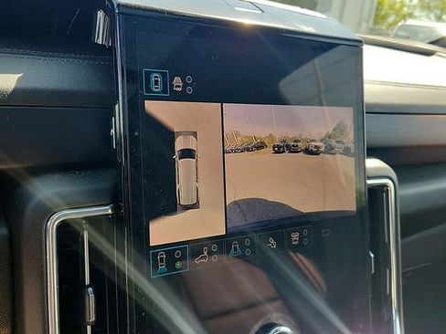 Certified 2025 GMC Yukon XL Denali w/ Denali Reserve Package AWD/4WD image 19