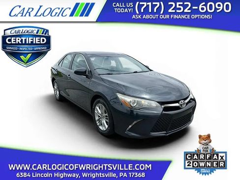 Used 2015 Toyota Camry SE FWD image 1