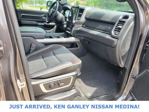 Used 2024 RAM 1500 Laramie AWD/4WD image 22