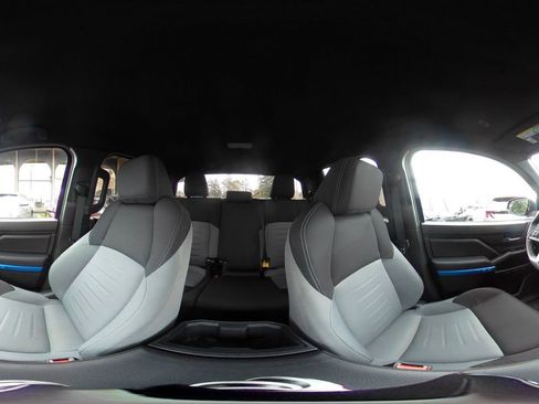 Used 2025 Toyota Tacoma TRD Off-Road image 42