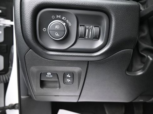 Used 2022 RAM 1500 Laramie w/ Off Road Group image 16