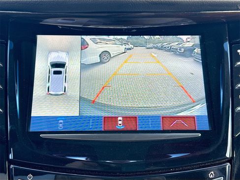 Used 2020 Cadillac Escalade Luxury image 15