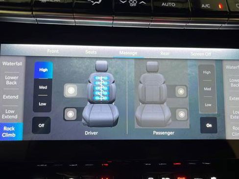 Used 2023 Jeep Grand Wagoneer Series II w/ Quick Order Packagew 28T image 32