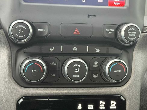 Used 2022 RAM 1500 Big Horn w/ Built-to-serve Edition image 29