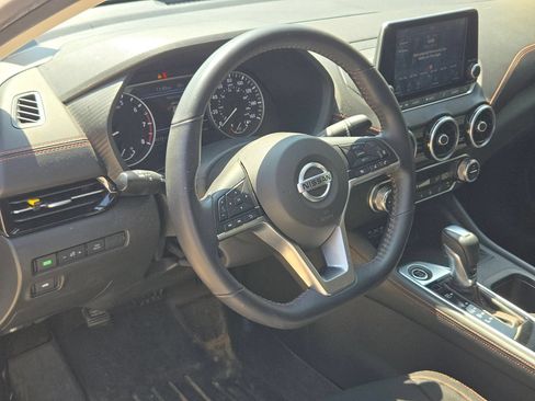Used 2021 Nissan Sentra SR FWD image 10