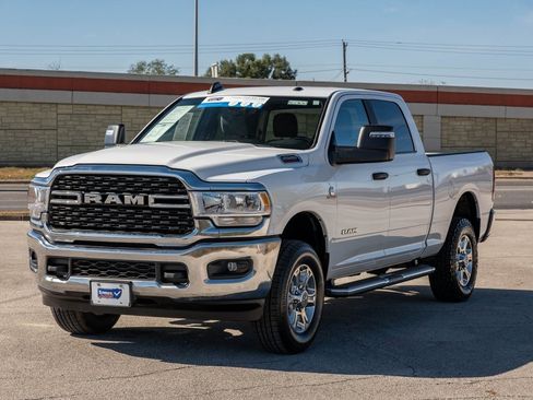 Used 2024 RAM 2500 Big Horn image 3