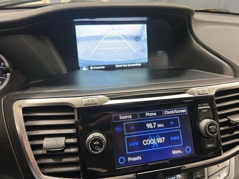 Used 2014 Honda Accord EX-L image 17