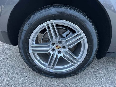 Used 2016 Porsche Macan S image 12