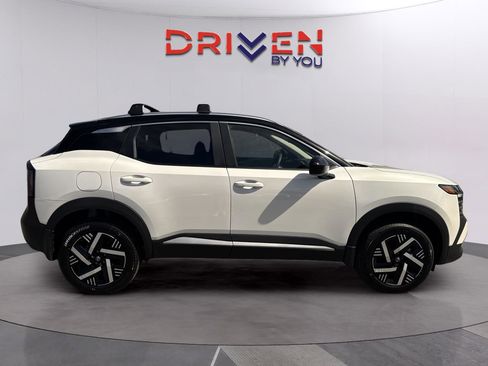 New 2026 Nissan Kicks SV FWD image 6
