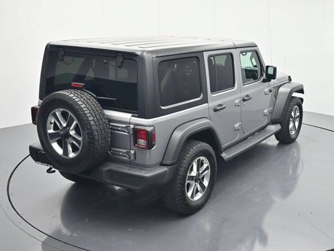 Used 2019 Jeep Wrangler Unlimited Sport w/ Technology Group AWD/4WD image 32