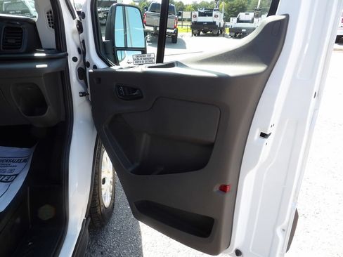 Used 2024 Ford Transit 350 XLT RWD image 40