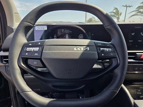 New 2027 Kia Sportage S FWD image 19