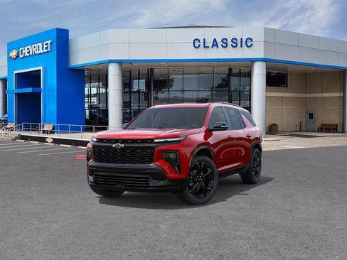 New 2027 Chevrolet Traverse RS w/ LPO, Floor Liner Package FWD image 8