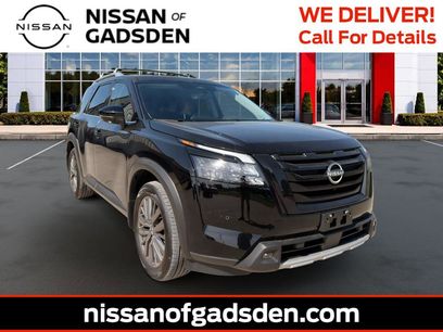 Used 2025 Nissan Pathfinder SL w/ SL Premium Package