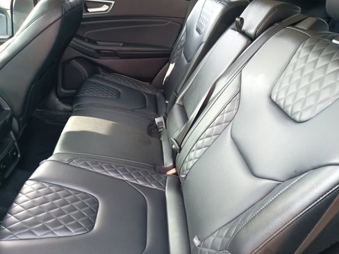 Used 2024 Ford Edge Titanium image 21