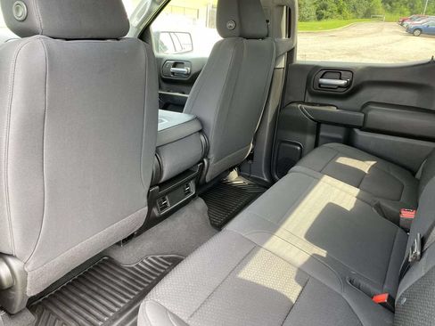 Used 2021 Chevrolet Silverado 1500 Custom Trail Boss AWD/4WD image 12
