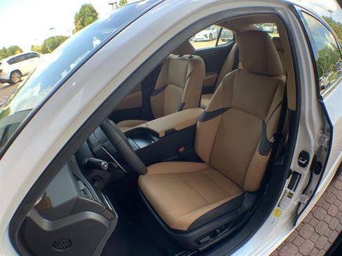 Used 2025 Lexus ES 300h ES 300h image 11