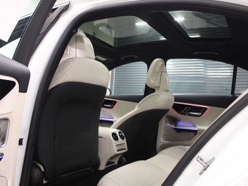Used 2022 Mercedes-Benz C 300 Sedan w/ Exclusive Trim Package image 35