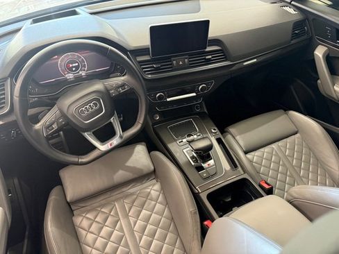 Used 2018 Audi SQ5 Prestige w/ Prestige Package image 5