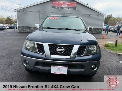 Used 2019 Nissan Frontier SL image 9