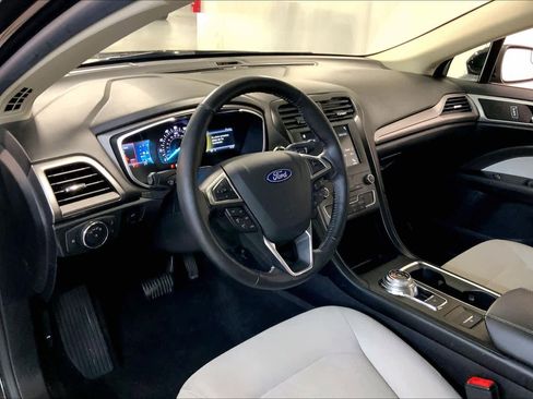 Used 2019 Ford Fusion SE w/ Equipment Group 151A image 17