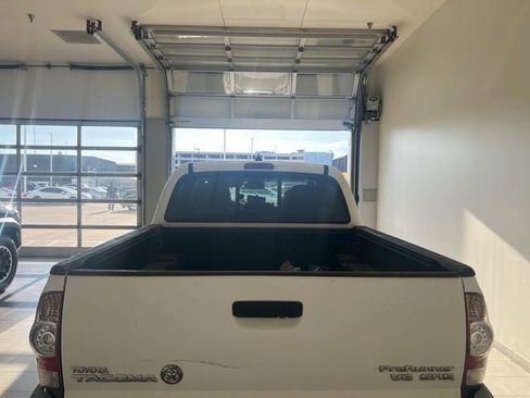 Used 2015 Toyota Tacoma PreRunner w/ SR5 Package image 8