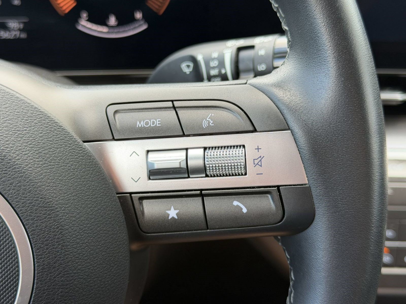Used 2026 Hyundai Kona SEL Sport FWD image 19