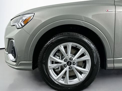 New 2025 Audi Q3 2.0T Premium image 11