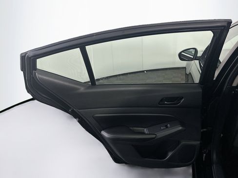 Used 2024 Nissan Altima 2.5 SV image 25