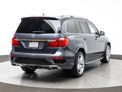 Used 2014 Mercedes-Benz GL 550 4MATIC image 4