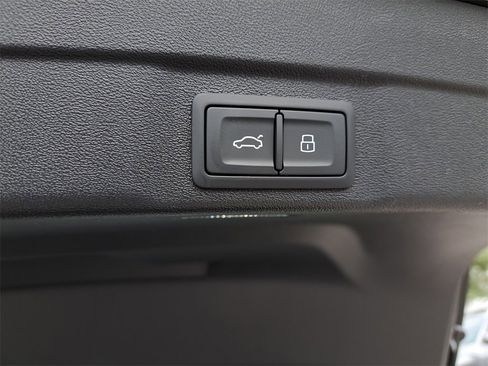 Used 2025 Audi A5 2.0T Premium w/ Convenience Package image 32