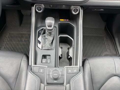 Used 2024 Toyota Grand Highlander AWD Hybrid image 22