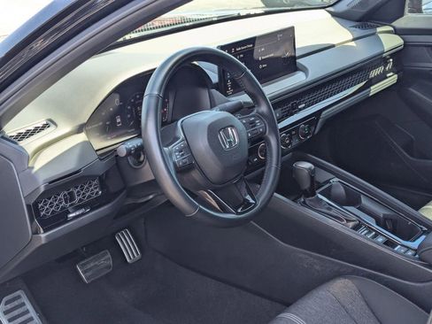 Used 2024 Honda Accord Sport image 11