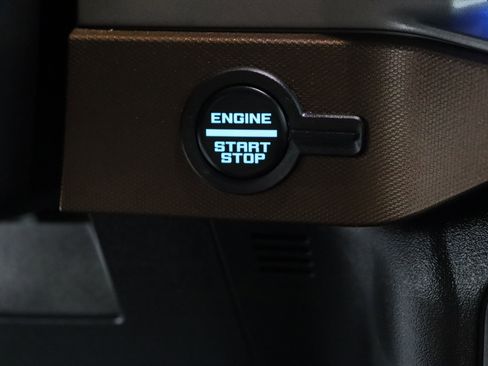 Used 2023 Ford Bronco Outer Banks image 20