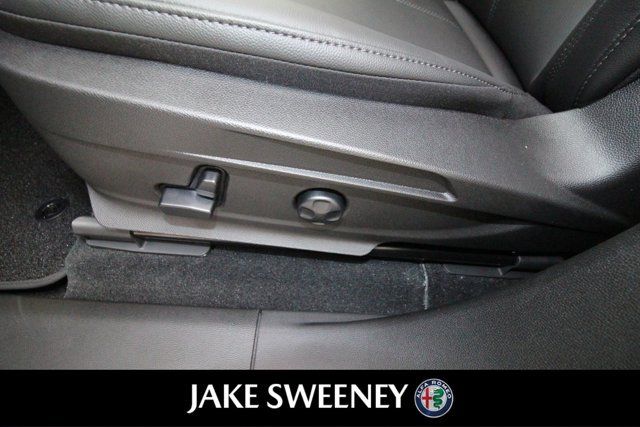 Used 2022 Alfa Romeo Stelvio Sprint AWD/4WD image 25
