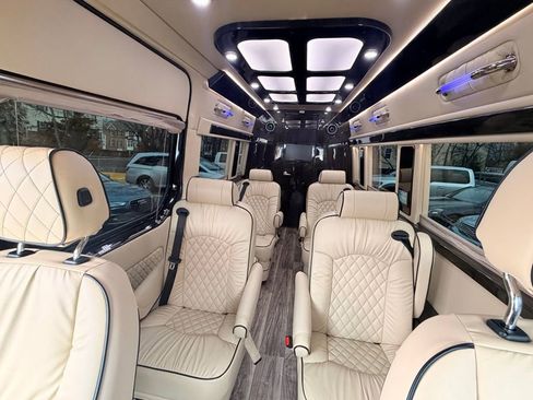 Used 2020 Mercedes-Benz Sprinter 3500 image 11