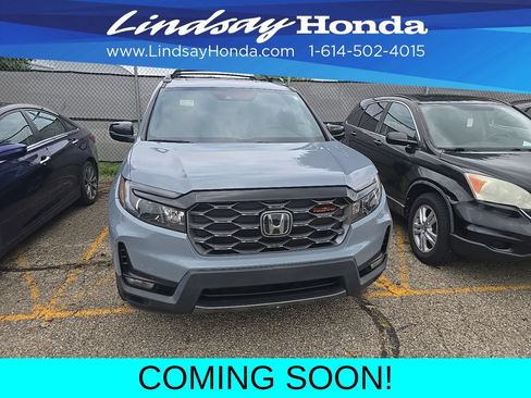 Used 2023 Honda Passport TrailSport image 2