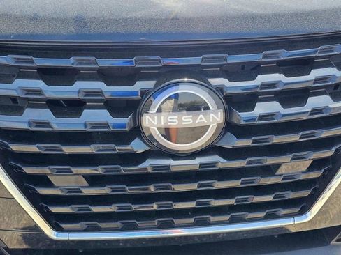 Used 2024 Nissan Kicks S image 8