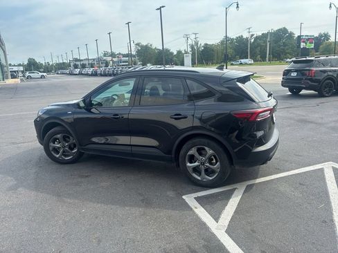 Used 2025 Ford Escape ST-Line Select AWD/4WD image 8