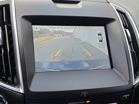 Used 2016 Ford Edge Titanium w/ Technology Package image 16