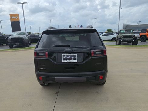 New 2026 Jeep Cherokee Laredo AWD/4WD image 4