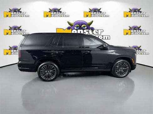 Used 2025 Cadillac Escalade Sport Platinum image 4