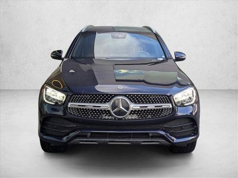 Used 2022 Mercedes-Benz GLC 300 image 2