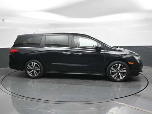 Used 2024 Honda Odyssey Touring image 5